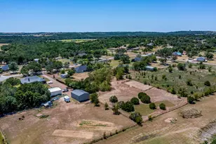 321 E Woody Creek Ct, Springtown, TX 76082 - Photo 34