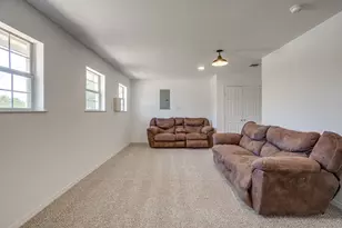 321 E Woody Creek Ct, Springtown, TX 76082 - Photo 18