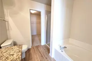 2603 Hidden Valley Dr, McKinney, TX 75071 - Photo 2