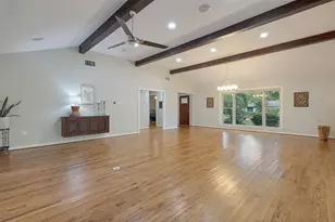 11055 Milhof Dr, Dallas, TX 75228 - Photo 14