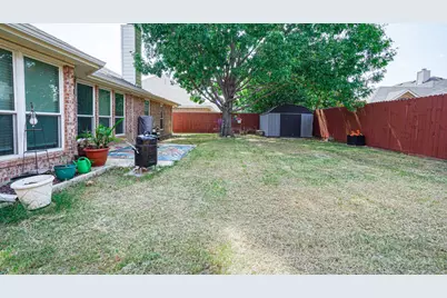 1012 Kingsley Drive, Saginaw, TX 76179 - Photo 12