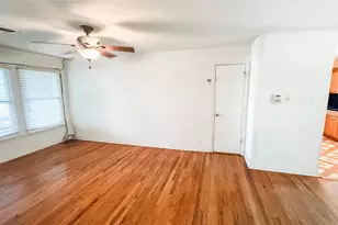 807 Blanton Dr, Sherman, TX 75092 - Photo 6