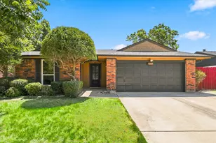3511 Meadowview Dr, Corinth, TX 76210 - Photo 2