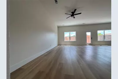 4444 Fatima Drive, Irving, TX 75062 - Photo 4