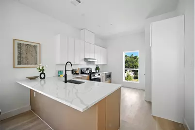 312 N Lancaster Avenue #13, Dallas, TX 75203 - Photo 12