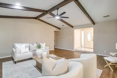 105 Lakeway Drive, Benbrook, TX 76126 - Photo 8