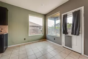 1733 Falling Star Dr, Fort Worth, TX 76052 - Photo 10