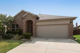 1733 Falling Star Dr, Fort Worth, TX 76052 - Photo 1