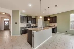 1733 Falling Star Dr, Fort Worth, TX 76052 - Photo 6