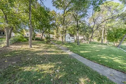 300 Shoreline Drive, Azle, TX 76020 - Photo 24
