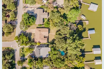 300 Shoreline Drive, Azle, TX 76020 - Photo 30
