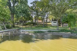 300 Shoreline Dr, Azle, TX 76020 - Photo 32