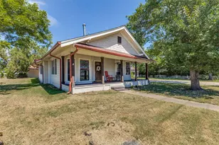 401 S 4th St, Crandall, TX 75114 - Photo 2