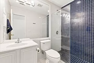 204 Meredith Ct, Irving, TX 75063 - Photo 26