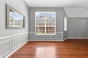 204 Meredith Ct, Irving, TX 75063 - Photo 8