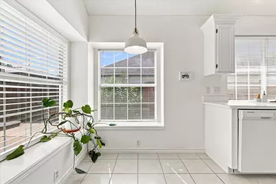 204 Meredith Court, Irving, TX 75063 - Photo 18