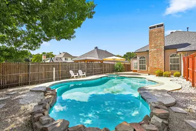 204 Meredith Court, Irving, TX 75063 - Photo 32