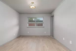 15607 Golden Creek, Dallas, TX 75248 - Photo 14