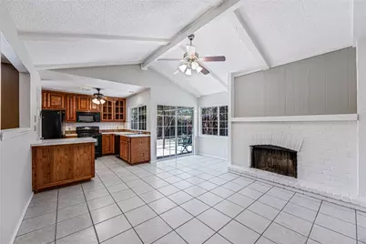 125 Sunnydale Court, Lewisville, TX 75067 - Photo 6