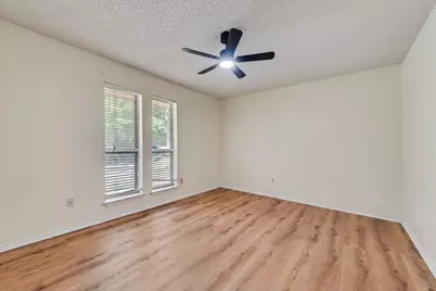 2119 Wilson Drive, Arlington, TX 76011 - Photo 8