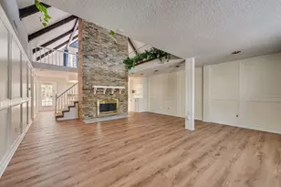 2119 Wilson Dr, Arlington, TX 76011 - Photo 10