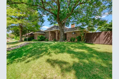 3706 Queenswood Lane, Garland, TX 75040 - Photo 2