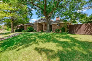 3706 Queenswood Ln, Garland, TX 75040 - Photo 2