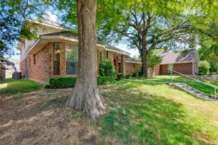 3706 Queenswood Ln, Garland, TX 75040 - Photo 4