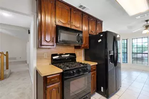 3706 Queenswood Ln, Garland, TX 75040 - Photo 16