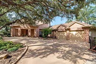 2307 Winton Terrace Ct, Granbury, TX 76048 - Photo 2