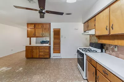 840 Comal Avenue, White Settlement, TX 76108 - Photo 8