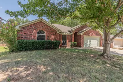 904 Parkhill Drive, Mansfield, TX 76063 - Photo 2