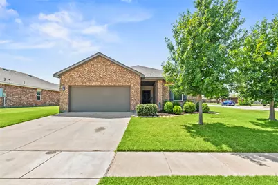 500 Swift Current Drive, Crowley, TX 76036 - Photo 2
