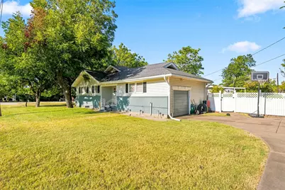 200 N Bordon Street, Lorena, TX 76655 - Photo 4