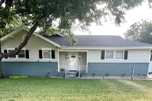 200 N Bordon St, Lorena, TX 76655 - Photo 2