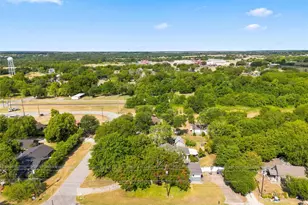 200 N Bordon St, Lorena, TX 76655 - Photo 40