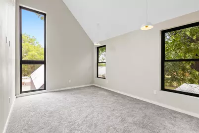 957 Woods Avenue, Fort Worth, TX 76102 - Photo 12