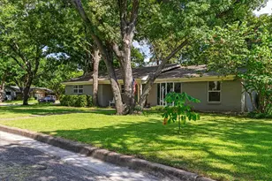 6951 Pinon St, Fort Worth, TX 76116 - Photo 4