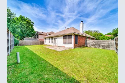 4618 Devonshire Drive, Grand Prairie, TX 75052 - Photo 10