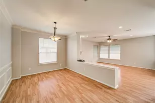 4618 Devonshire Dr, Grand Prairie, TX 75052 - Photo 2