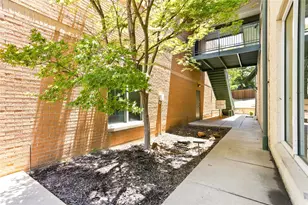 1617 W Oleander St, Fort Worth, TX 76104 - Photo 2