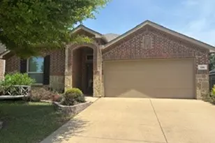 1316 Shelley Dr, Burleson, TX 76028 - Photo 2