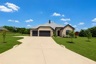 1701 Flint Cir, Van Alstyne, TX 75495 - Photo 10