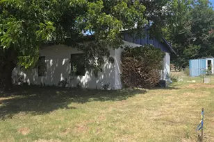 1512 N Elm St, Weatherford, TX 76086 - Photo 2