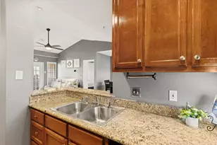 4104 N Hall St, Dallas, TX 75219 - Photo 6