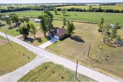 300 Private Road 36008, Honey Grove, TX 75446 - Photo 6
