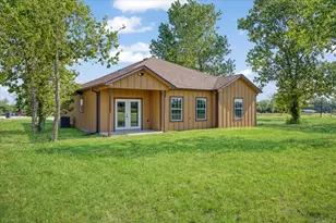 300 Private Road 36008, Honey Grove, TX 75446 - Photo 28