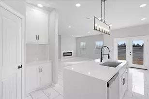 300 Private Road 36008, Honey Grove, TX 75446 - Photo 24