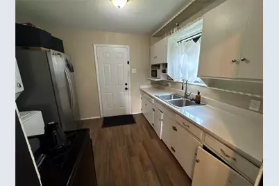 2454 Lea Crest Drive, Dallas, TX 75216 - Photo 2