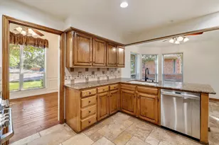 732 Greenway Dr, Coppell, TX 75019 - Photo 16